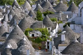 Voyages culturels Hasamélis - Alberobello, Bari, Les Pouilles, Italie (User21025737 / Freepik)