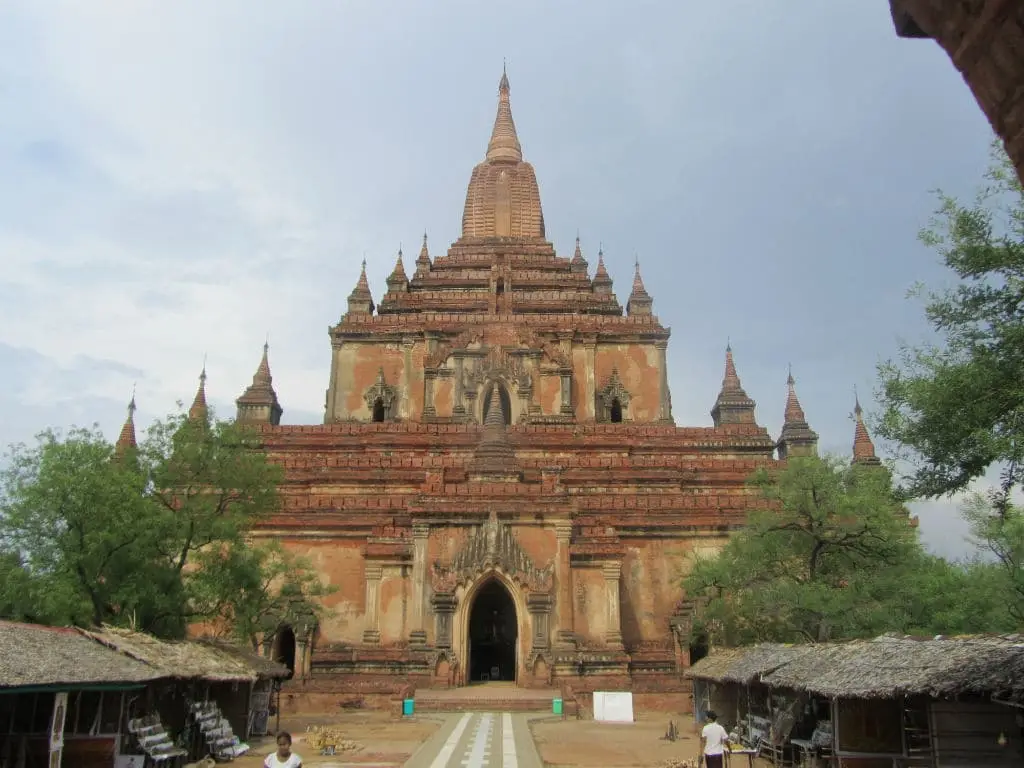 Voyages culturels Hasamélis - Le temple d'Htilomino, site de Bagan, Myanmar-Birmanie (Hasamélis)