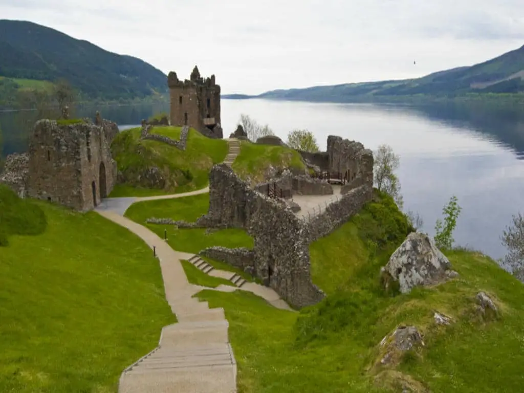 Voyage culturel Hasamélis - Loch Ness, Écosse, Royaume-Uni (Hasamélis)