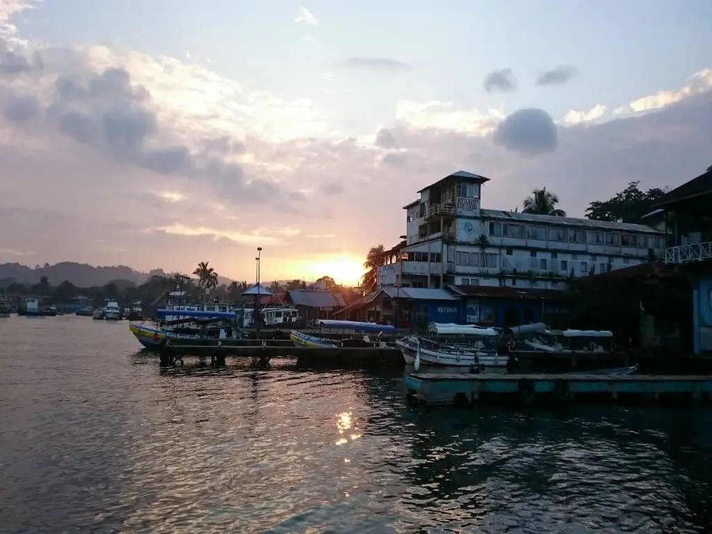 Voyage culturel Hasamélis - Coucher de soleil, Livingston, Guatemala (Hasamélis)