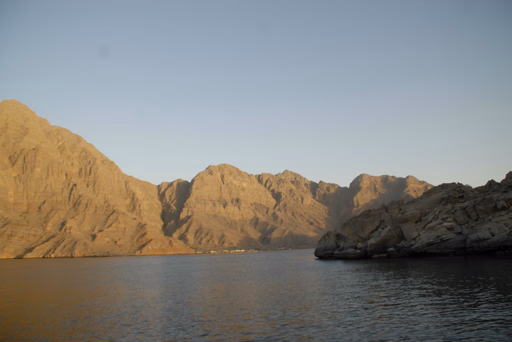 Paysage de la péninsule de Musandam, Oman (Hasamélis)