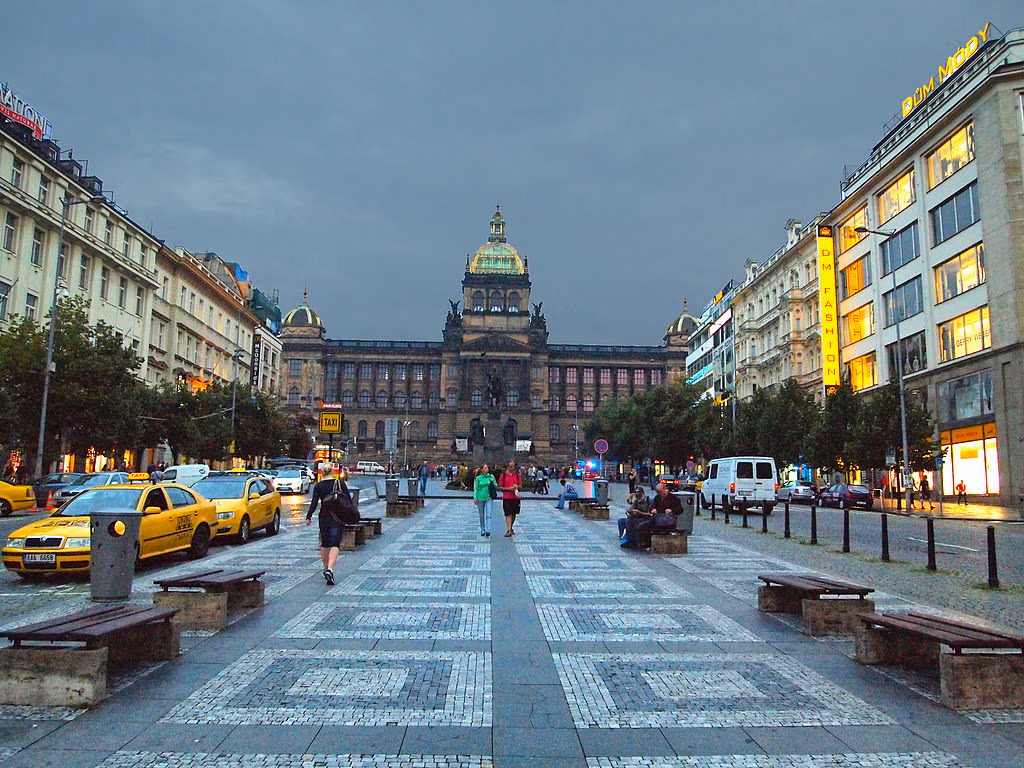 Wenceslas Square, Prague, République Tchèque (Tiia Monto / Wikicommons)