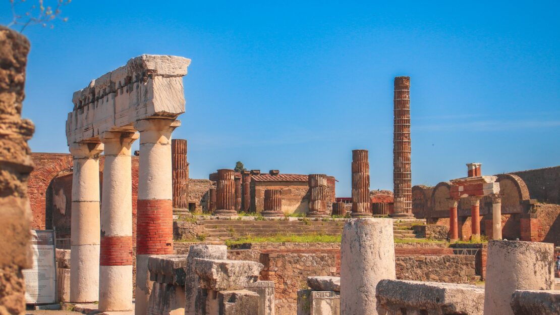 Voyages culturels Hasamélis - Pompei, Italie (Cole Ciarlello / Unsplash)